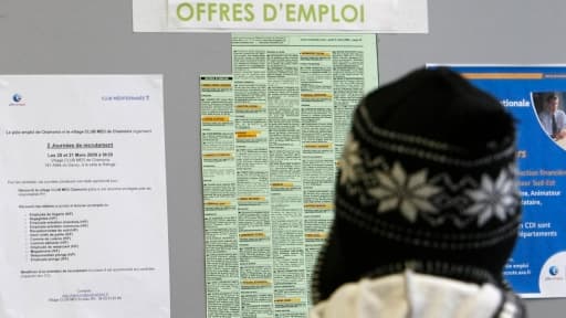 Le retournement de la courbe du chômage des jeunes "est déjà une réalité" se félicite Michel Sapin.