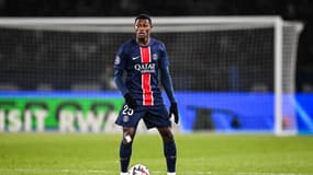 Nuno Mendes avec le PSG en février 2025.