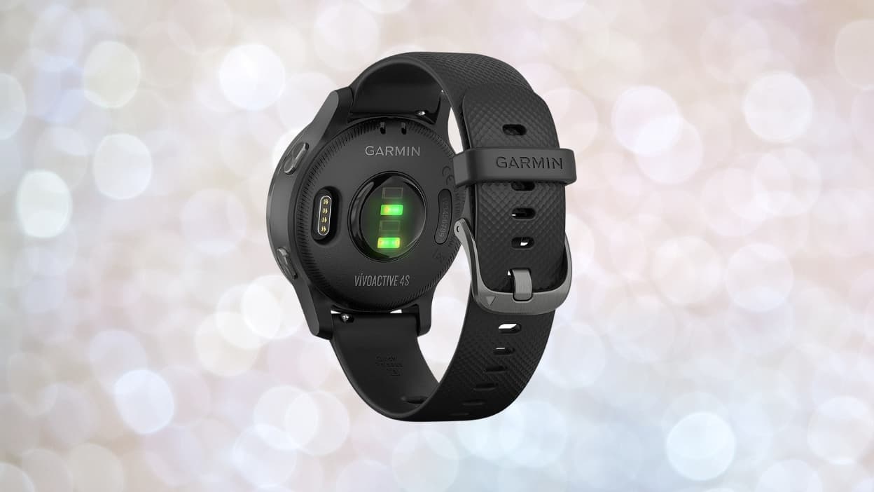 Cette montre connectée Garmin avec 3 668 avis 5 étoiles connaît une belle  promotion pour les soldes 2023