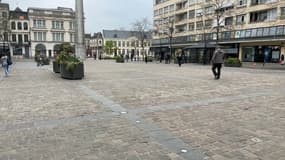 La place d'Armes à Valenciennes est désormais interdite aux véhicules en circulation.