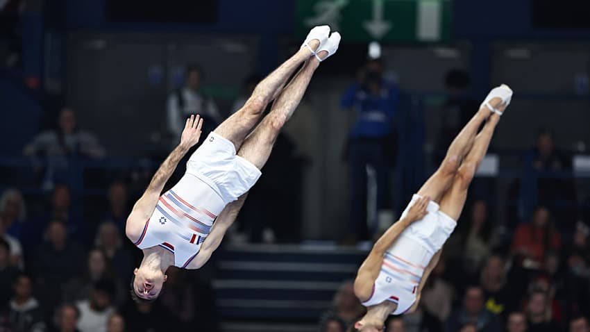 Pierre Gouzou et Morgan Demiro o Domiro aux championnats du monde de trampoline par équipe