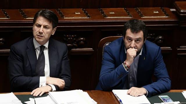 Le chef du gouvernement, Giuseppe Conte, et le ministre de l'Intérieur, Matteo Salvini, le 6 juin 2018 à Rome.