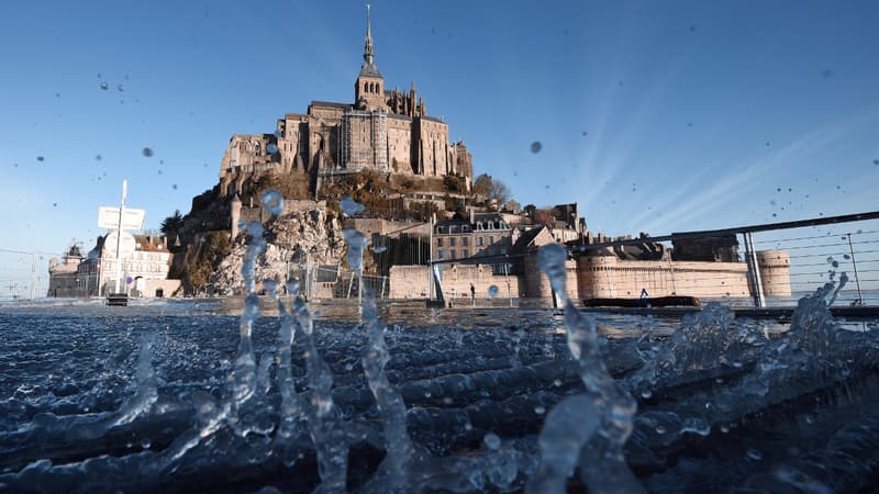 Le Mont Saint-Michel. 
