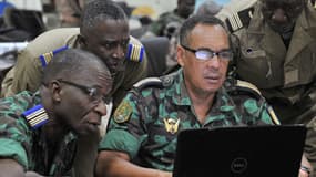 Officiers africains, le 16 janvier à Bamako, au Mali.