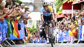 Remco Evenepoel sur la montée de Montmartre lors de la course en ligne des Jeux olympiques, le 03 août 2024