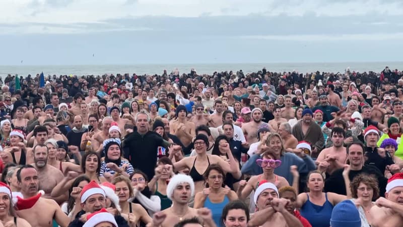 Deauville: plus de 600 personnes ont participé au traditionnel bain du Nouvel An