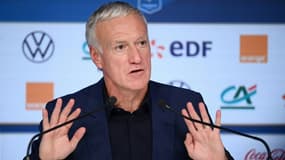 Didier Deschamps devant la presse lors de l'annonce des joueurs retenus contre la Côte d'Ivoire et l'Afrique du Sud, le 17 mars 2022 à Paris