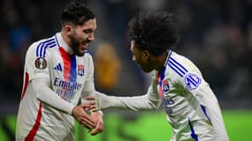 Rayan Cherki et Malick Fofana lors du match de Ligue Europa entre l'OL et Francfort - le 12/12/2024