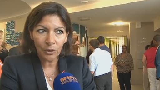 Anne Hidalgo en visite dans une maternelle du septième arrondissement de Paris