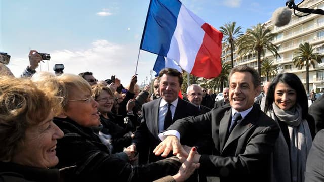 Nicolas Sarkozy a estimé, en marge d'un déplacement électoral à Nice, que le problème de la crise grecque est "réglé" et que "la page de la crise financière est en train de se tourner". /Photo prise le 9 mars 2012/REUTERS/Philippe Wojazer