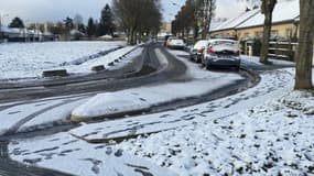 Image d'illustration - A Trappes, jusqu'à 3 centimètres de neige ont recouvert les routes.