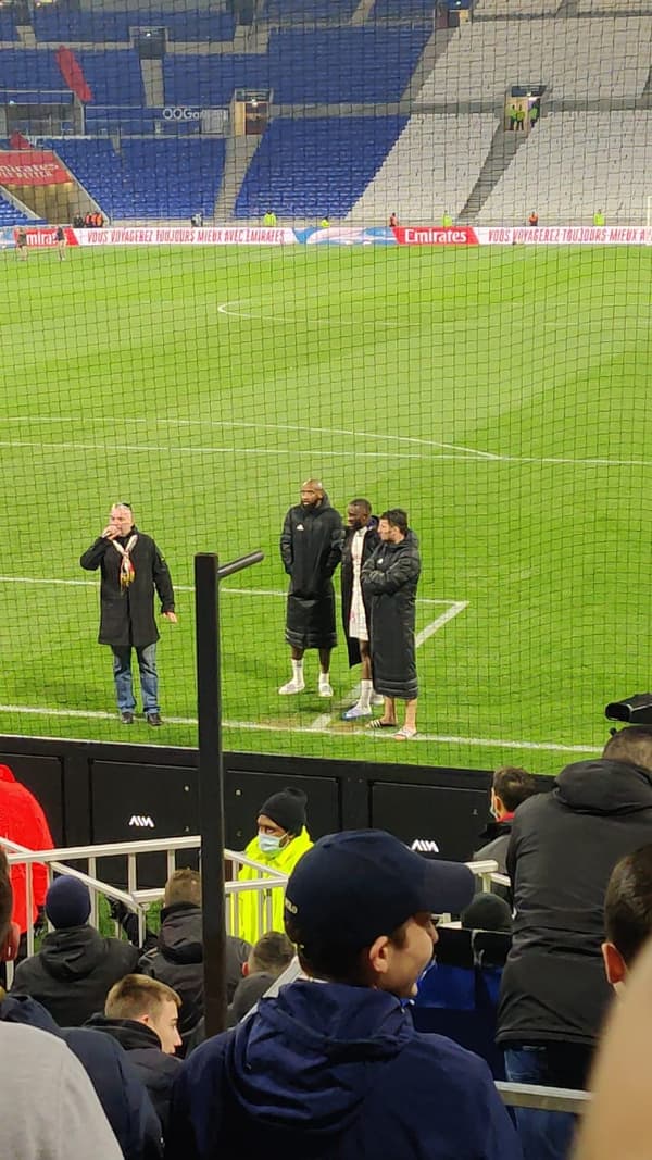 The dialogue between players and supporters in Lyon