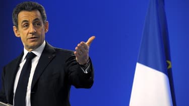 Nicolas Sarkozy pourrait officialiser sa candidature à l'élection présidentielle dès le milieu de la semaine prochaine et ne fait pas mystère de sa volonté de mettre le cap à droite toute pour rassembler son camp pour le premier tour. /Photo prise le 30 j