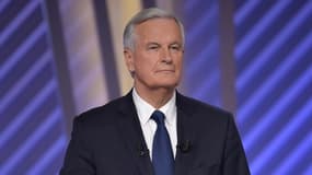 Michel Barnier en marge d'un débat pour la primaire des Républicains à Paris le 30 novembre 2021