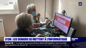 Lyon: des cours d'informatique pour les seniors