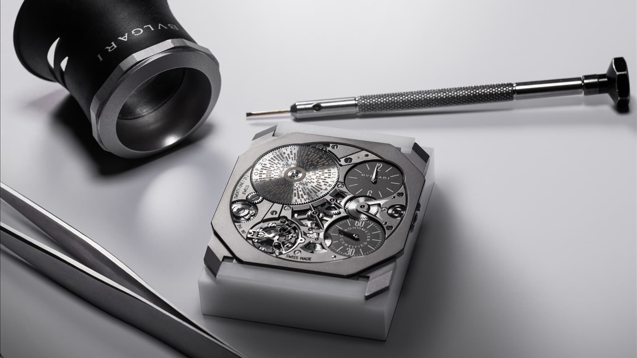 Bulgari, Octo Finissimo Ultra COSC Bulgari, Octo Finissimo Ultra COSC