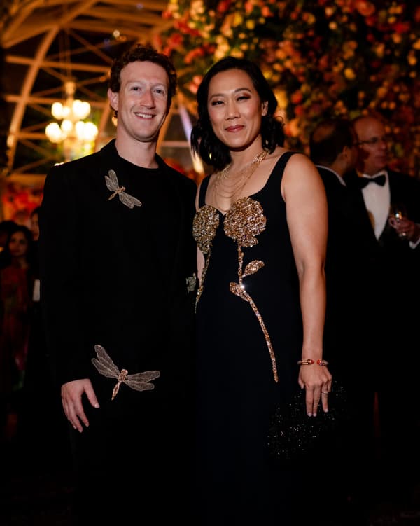 Mark Zuckerberg et sa femme Priscilla Chan le 1er mars 2024 lors du pré-mariage d'Anant Ambani et Radhika Merchant à Jamnagara.