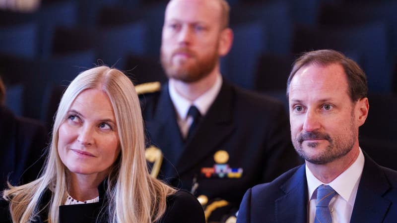 "Nous demandons à la famille royale de s'expliquer": en Norvège, la lettre ouverte d'organisations parrainée par la princesse Mette-Marit