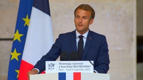 Macron aux Invalides