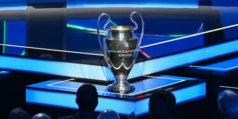 Le trophée de la Ligue des champions lors d'un tirage au sort en août 2025