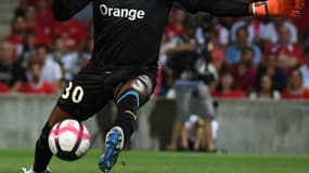 Steve Mandanda devrait manquer trois à quatre semaines de compétition. 