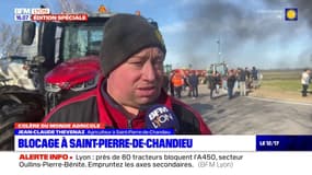 Colère des agriculteurs: un blocage sans organisation syndicale sur la D318 près de Lyon