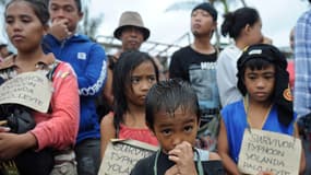 De nombreuses associations françaises appellent au don pour les sinistrés du typhon Haiyan aux Philippines.