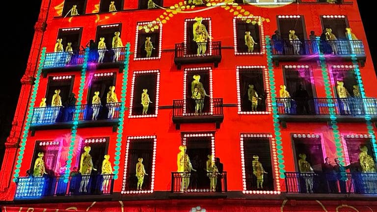 L'œuvre Re-dessine-moi des Lumières pour la Fête des lumières 2023.