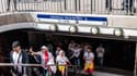 Les supporters du Real sortent de la station de métro Saint-Denis - Porte de Paris