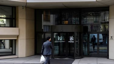 Lafarge est accusé d'avoir indirectement financé des groupes jihadistes en Syrie.