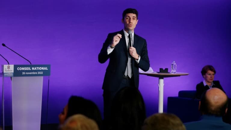 Aurélien Pradié, candidat à la présidence des Républicains, lors d'un grand oral au siège du parti, le 26 novembre 2022 à Paris