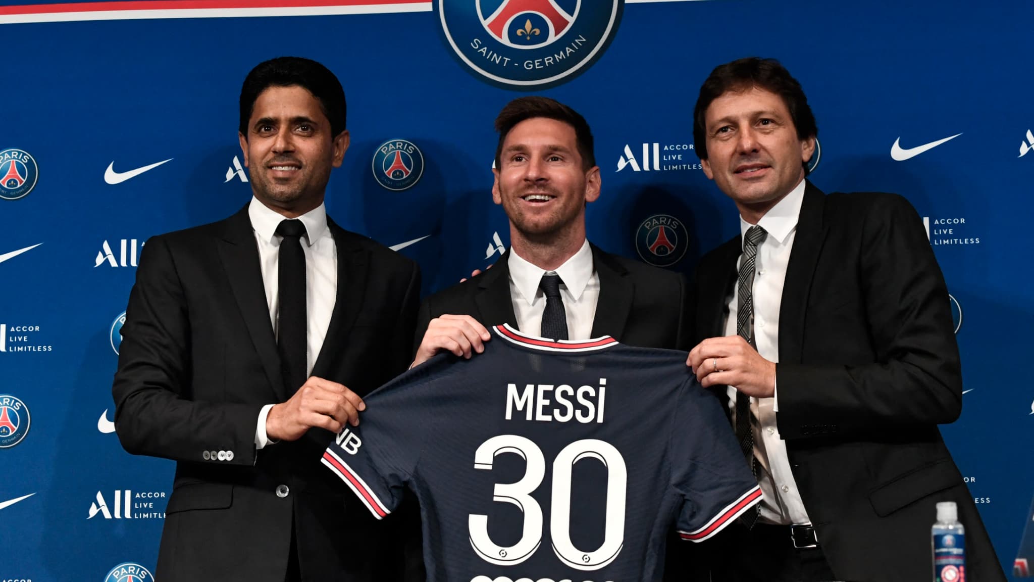 Nasser Al-Khelaifi, Lionel Messi et Leonardo (PSG) Nasser Al-Khelaifi, Lionel Messi et Leonardo (PSG)