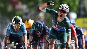  Jasper Philipsen vainqueur au sprint de la 7e étape du Tour de France, le 07/07/2023