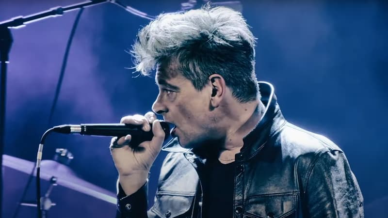 Benjamin Biolay dans le clip de "Comme une voiture volée"