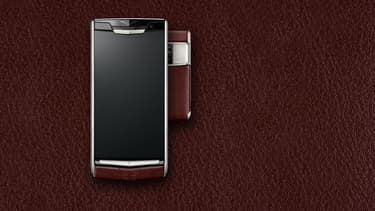 En moyenne, chaque smartphone vendu par Vertu coûte 6.000 euros. Son dernier modèle, le Signature Touch, débute au prix de 8.400 euros.