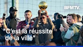  ROBIN DE BFM - Ousmane Dembélé présente son Ballon d’or à Évreux, là où il a grandi 