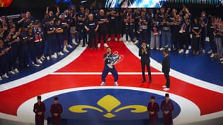 Marquinhos, capitaine du PSG, présente la Ligue des champions au Parc des Princes, 1er juin 2025