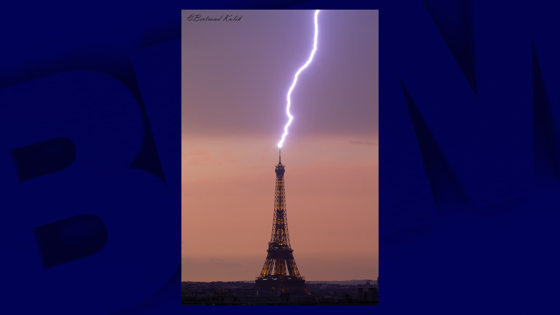 la foudre sur la tour eiffel