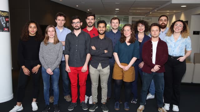 Les douze participants à la dixième édition des talents de l'info