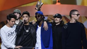 Le groupe 1995 remporte un prix aux Victoires de la Musique dans la catégorie Musique urbaine en 2014