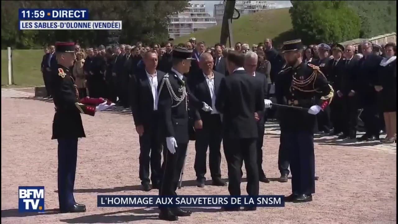 Hommage Aux Sauveteurs De La SNSM: Emmanuel Macron Remet La Légion D ...