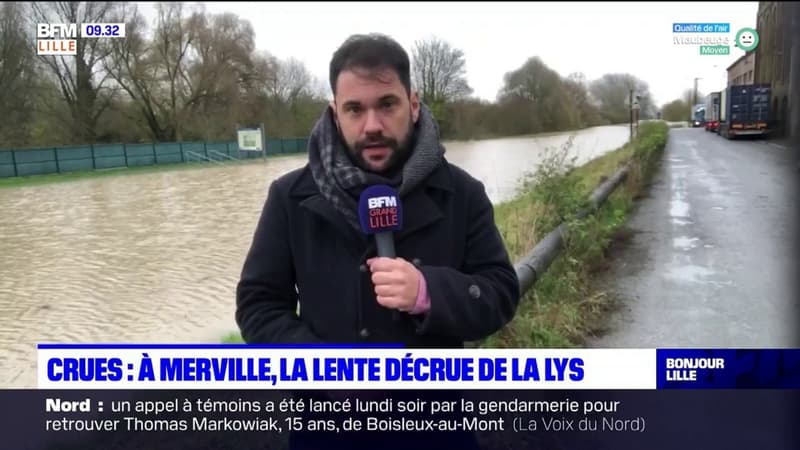 Crues: la lente décrue de la Lys à Merville