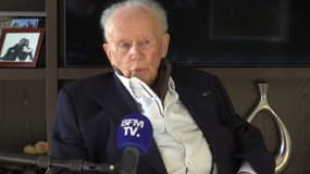 L'animateur Philippe Bouvard, chez lui à Cannes, le 30 novembre 2024.