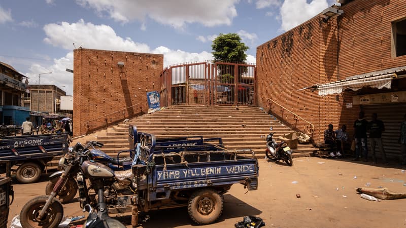 Suite au coup d'Etat, les soldats ont bloqué les artères du quartier présidentiel de Ouagadougou. 