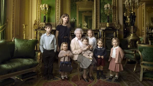 La reine Elizabeth II et ses descendants 