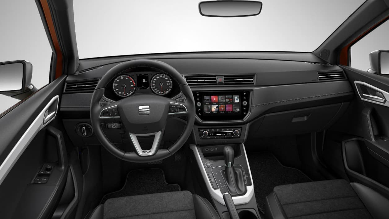 Un écran 8 pouces et la compatibilité avec Android Auto, Carplay sont au programme