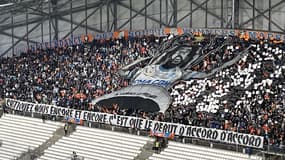 Le tifo en hommage à Redouane Bougheraba exhibé par les South Winners contre Nice, le 24 avril 2024.