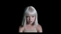 Maddie Ziegler est la star de la nouvelle vidéo de Sia.