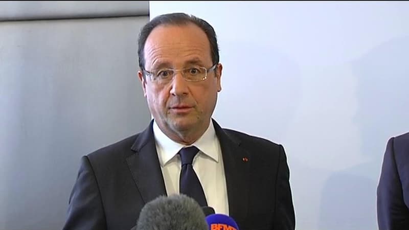 François Hollande  à l'aéroport de Roissy-Charles-de-Gaulle le 18 mars 2013.