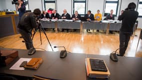 Le siège vide de l'accusé, lors de son procès à Neubrandenbourg, en Allemagne, le 14 mars 2016.